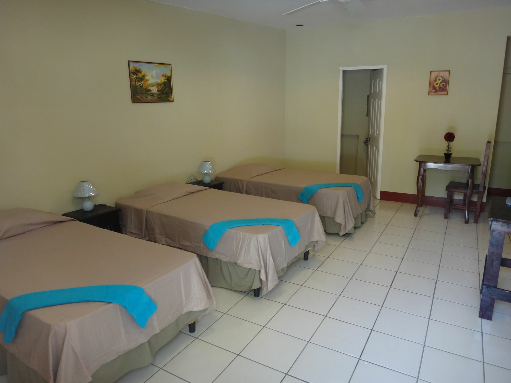 Hotel La Arboleda ماناجوا المظهر الخارجي الصورة